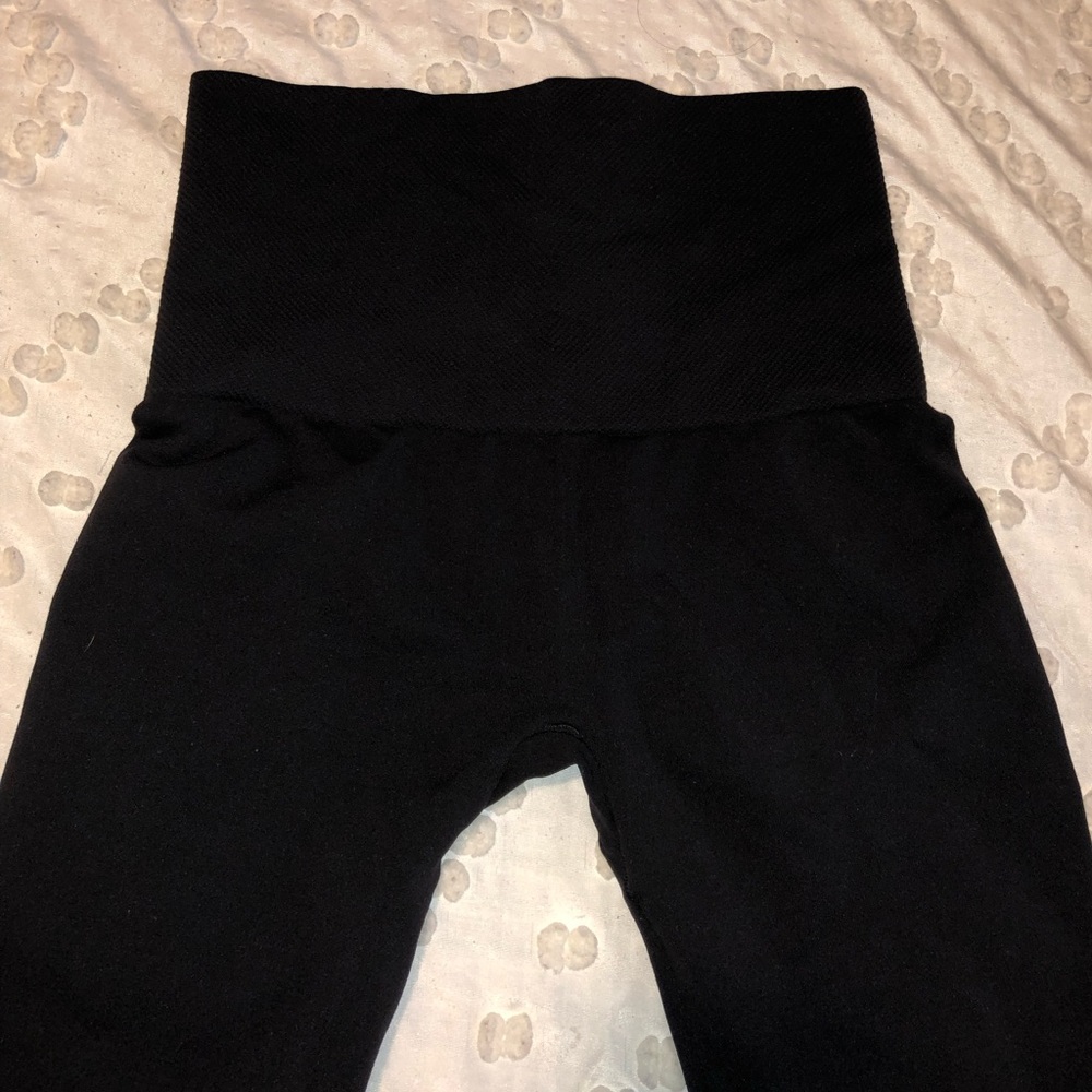 NWOT! Assets by Spanx! Full length, high rise leggings - Picture 5 of 5